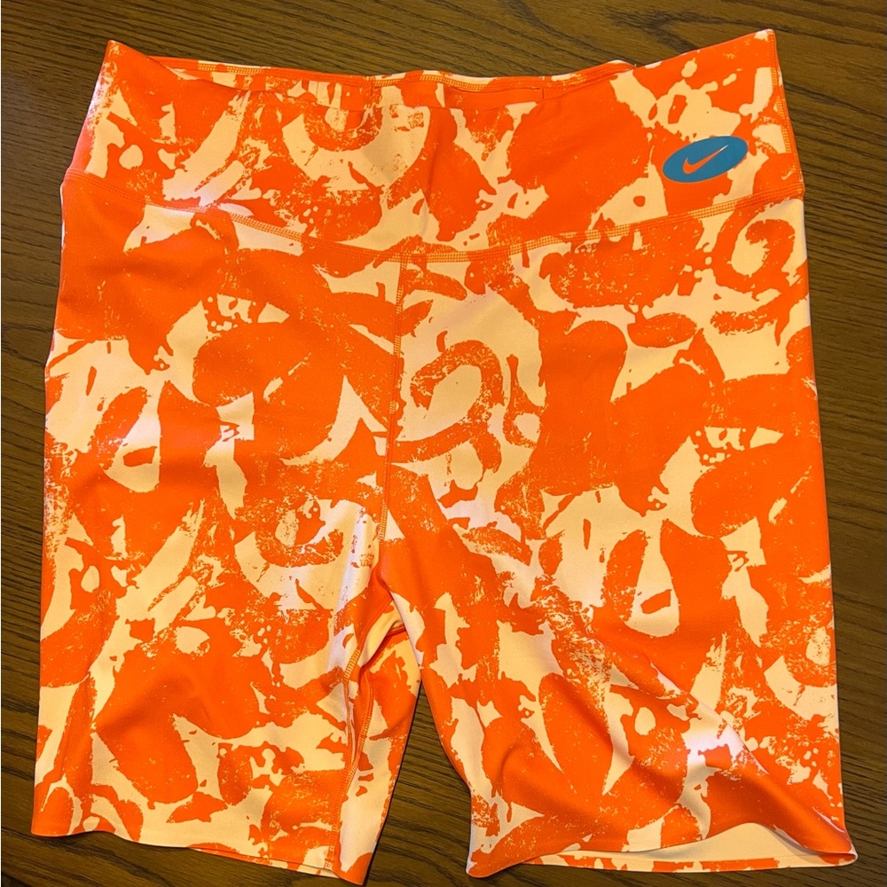 NWT Nike Women's One Luxe Icon Clash Mid-Rise Training Bike Shorts XL - Picture 3 of 3